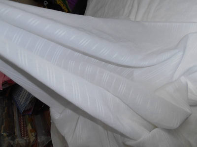 white cotton voile 58&quot; wide / jacquard thin stripes [5700]