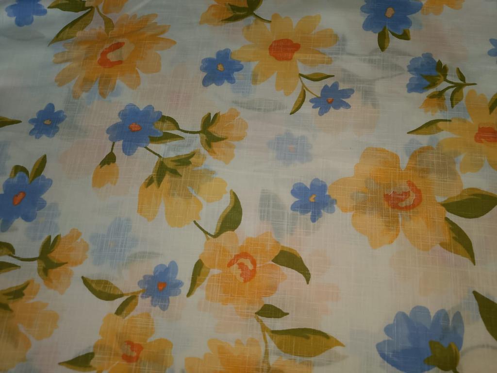 100% Cotton Poplin Floral Print 58" wide[12731]