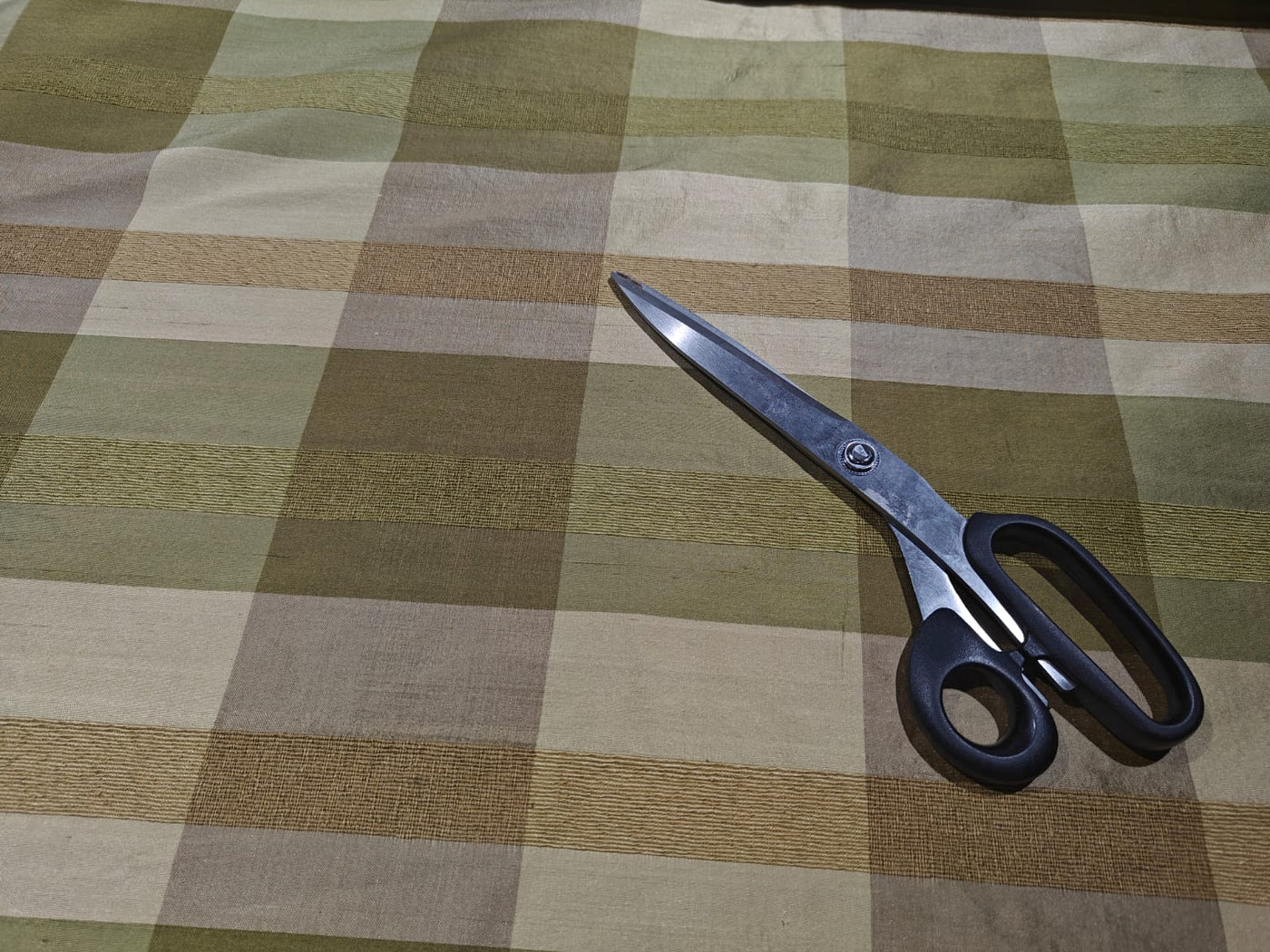 100% PURE SILK DUPIONI FABRIC BROWN,,GOLD,GREEN COLOR PLAIDS 54" WIDE DUPNEWCROLL28