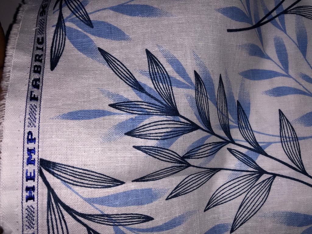 COTTON HEMP PRINT BLUE BLACK LEAVES [15724]