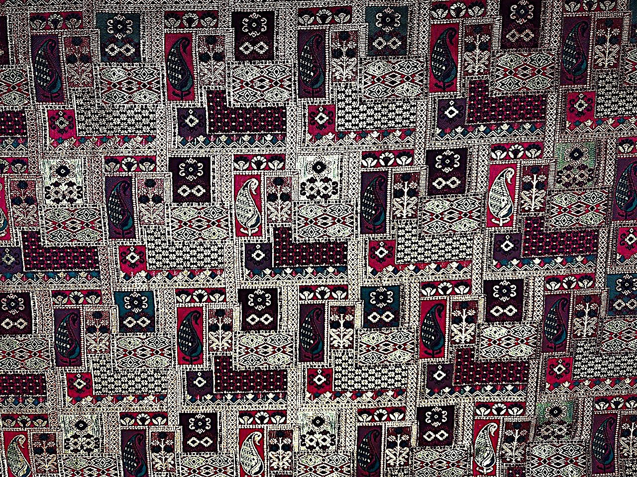 Silk Brocade fabric squares and rectangle motifs with intricate designs within available in pinks ,navy and deep bottle green  BRO1095