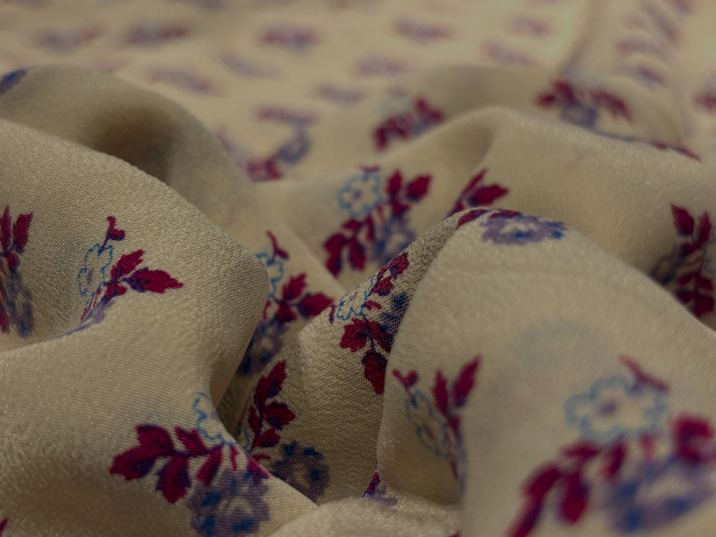 Pure silk  crepe printed fabric cream with tiny lavender burgundy floral motifs 54"[18262]