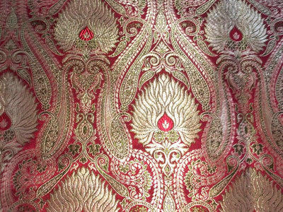 Brocade Heavy KING KHAB  Fabric  WITH METALIC GOLD  JACQUARD 36" WIDE available in 2 colors blood red and bottle green black  BRO983