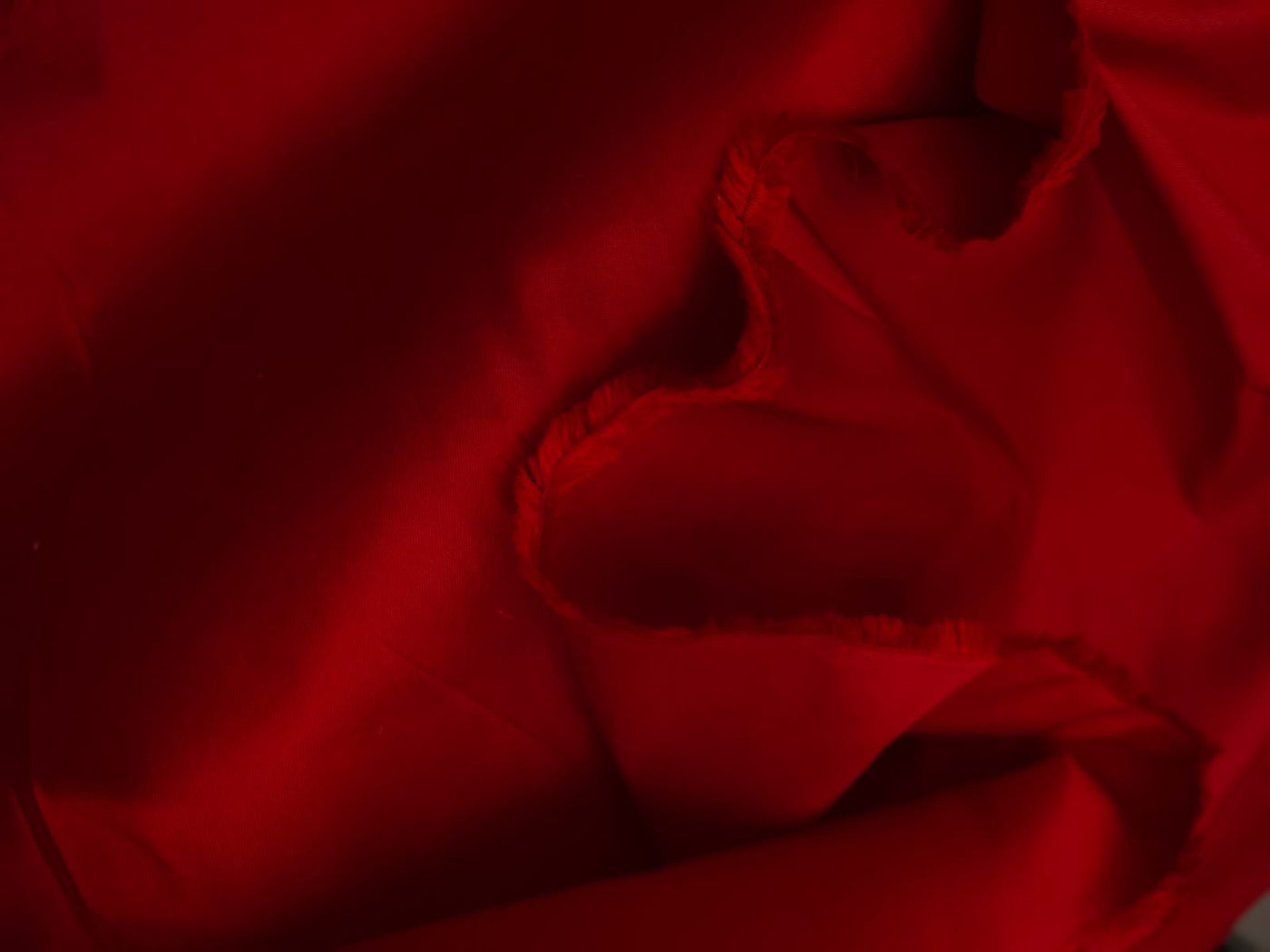 Pure SILK TAFFETA FABRIC Valentine Red colour44&quot; TAF85[1]