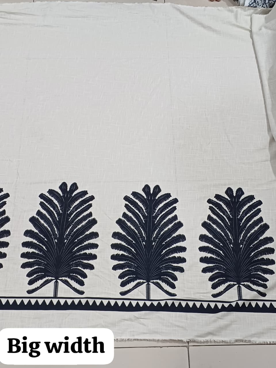100% Cotton ivory with palm tree  print on border 56" wide [18282]