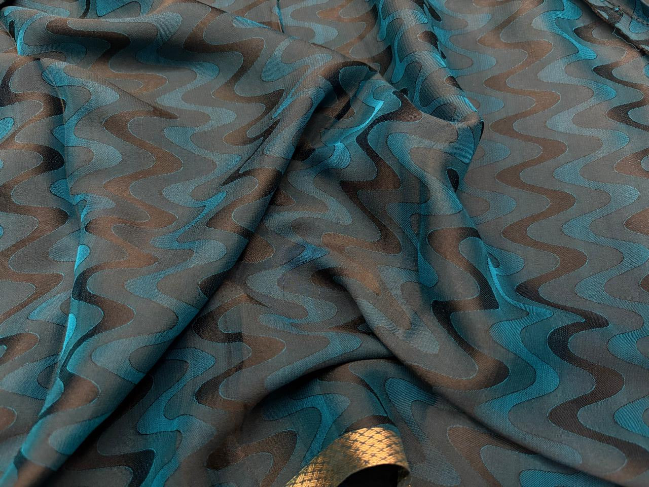 100% silk crepe 16 momme JACQUARD two tones available in 3 colors teal/navy , green/burgundy ,red/gold 44" wide [18369/70/71]