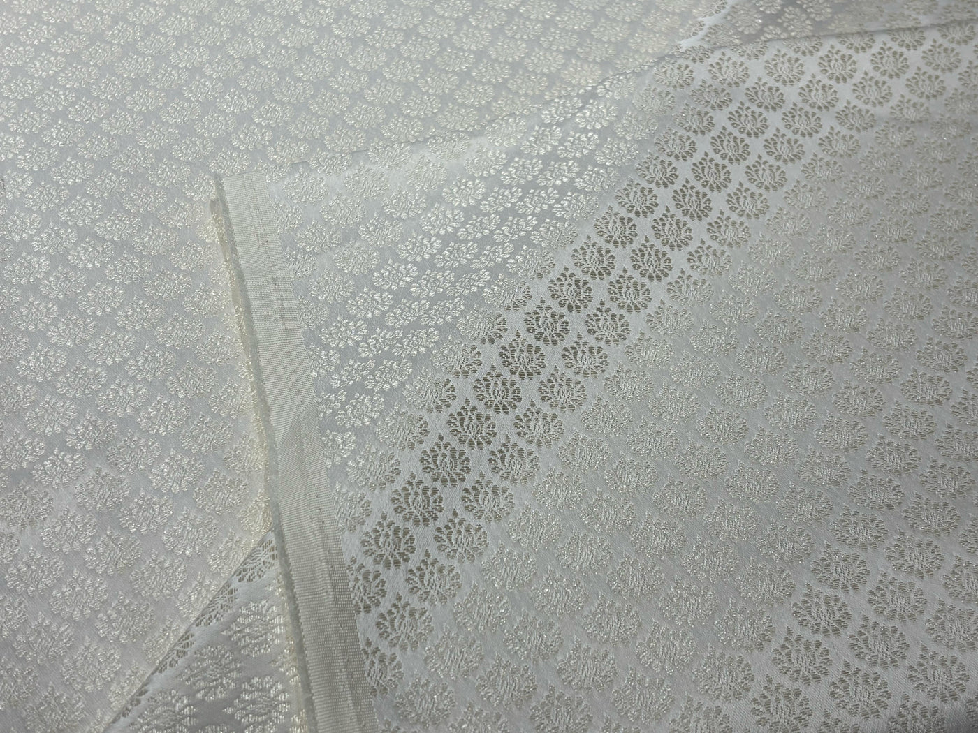 Silk Brocade fabric  jacquard IVORY TUSSK COLOR with self motif  56" BRO1009[1]
