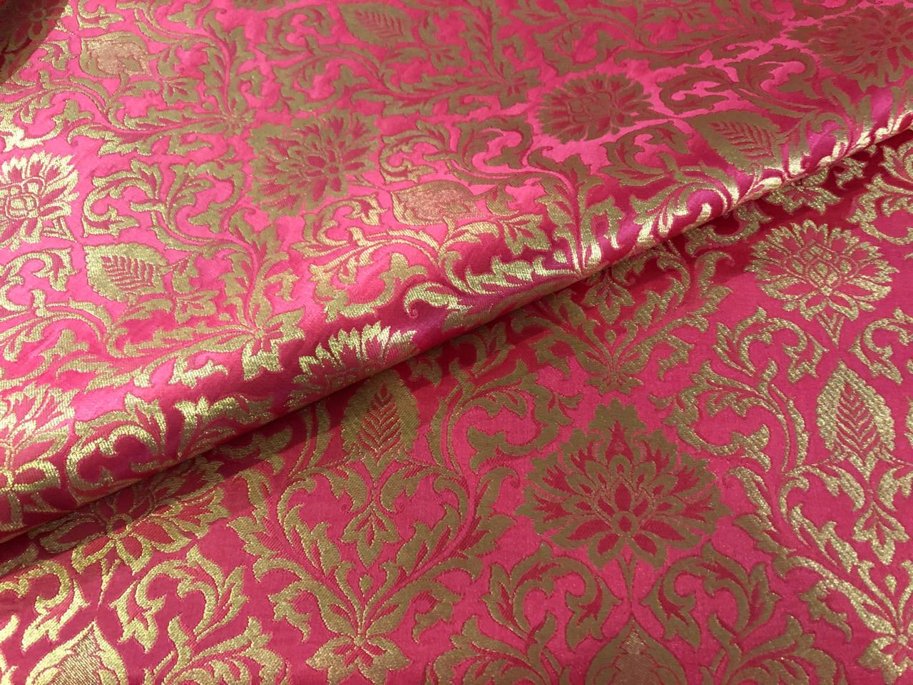 Brocade fabric available in 4 colors 44" WIDE  burgandy/royal blue/ rouge pink and green BRO827A