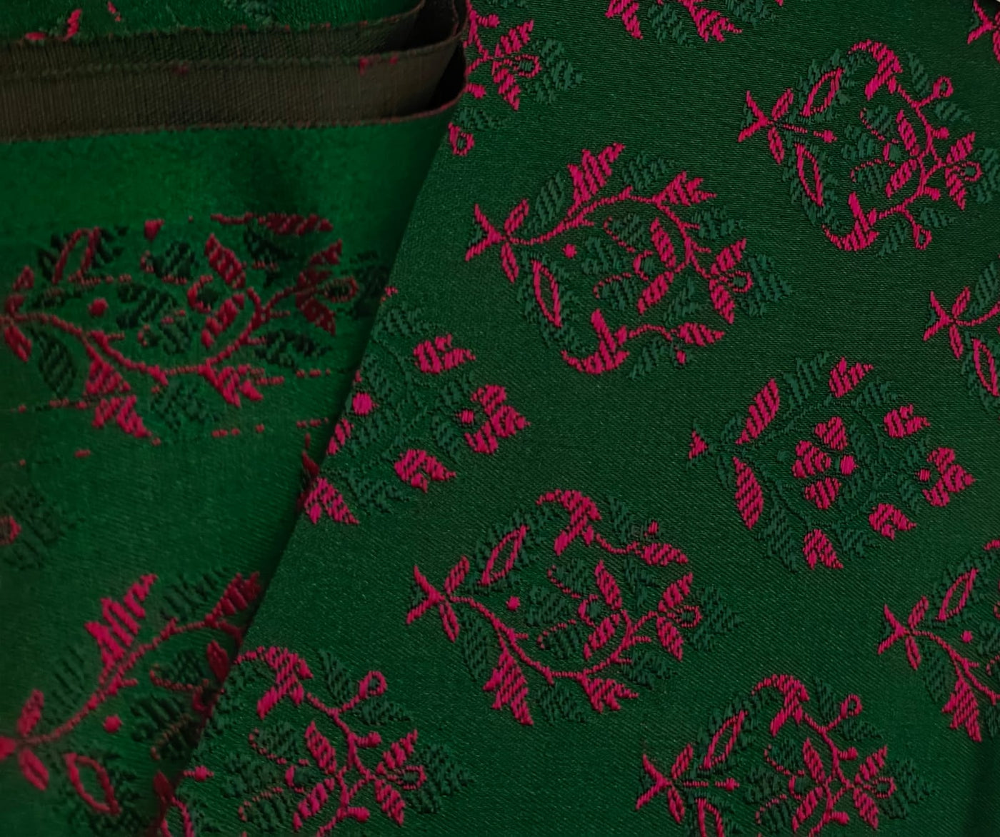 Silk Brocade fabric beautiful green with pink motif  floral jacquard BRO1070[2]