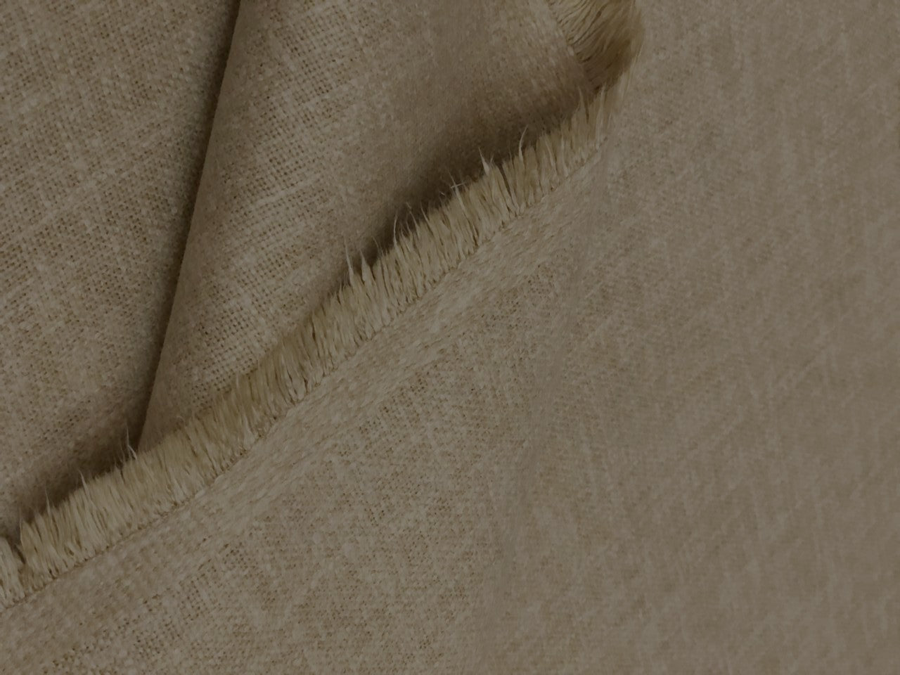 Suiting fabric PC Linen fabric a combination of polyester (P) and cotton (C) available in 3v colors white ,ivory and beige.