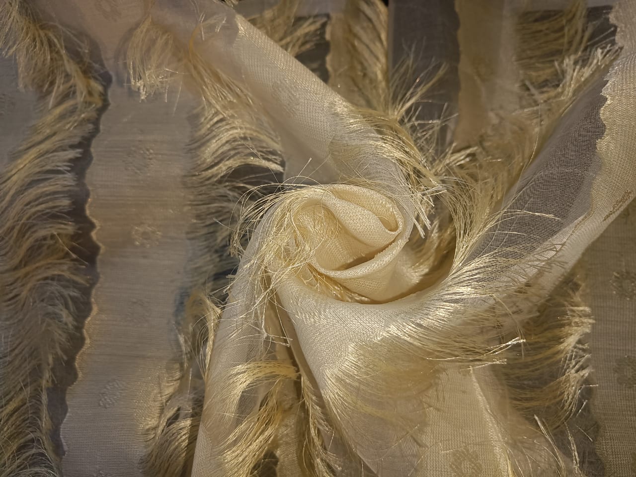 SILK ORGANZA JACQUARD FABRIC with stripes of flower motif and tassels available in 3 colors15369/70/71]