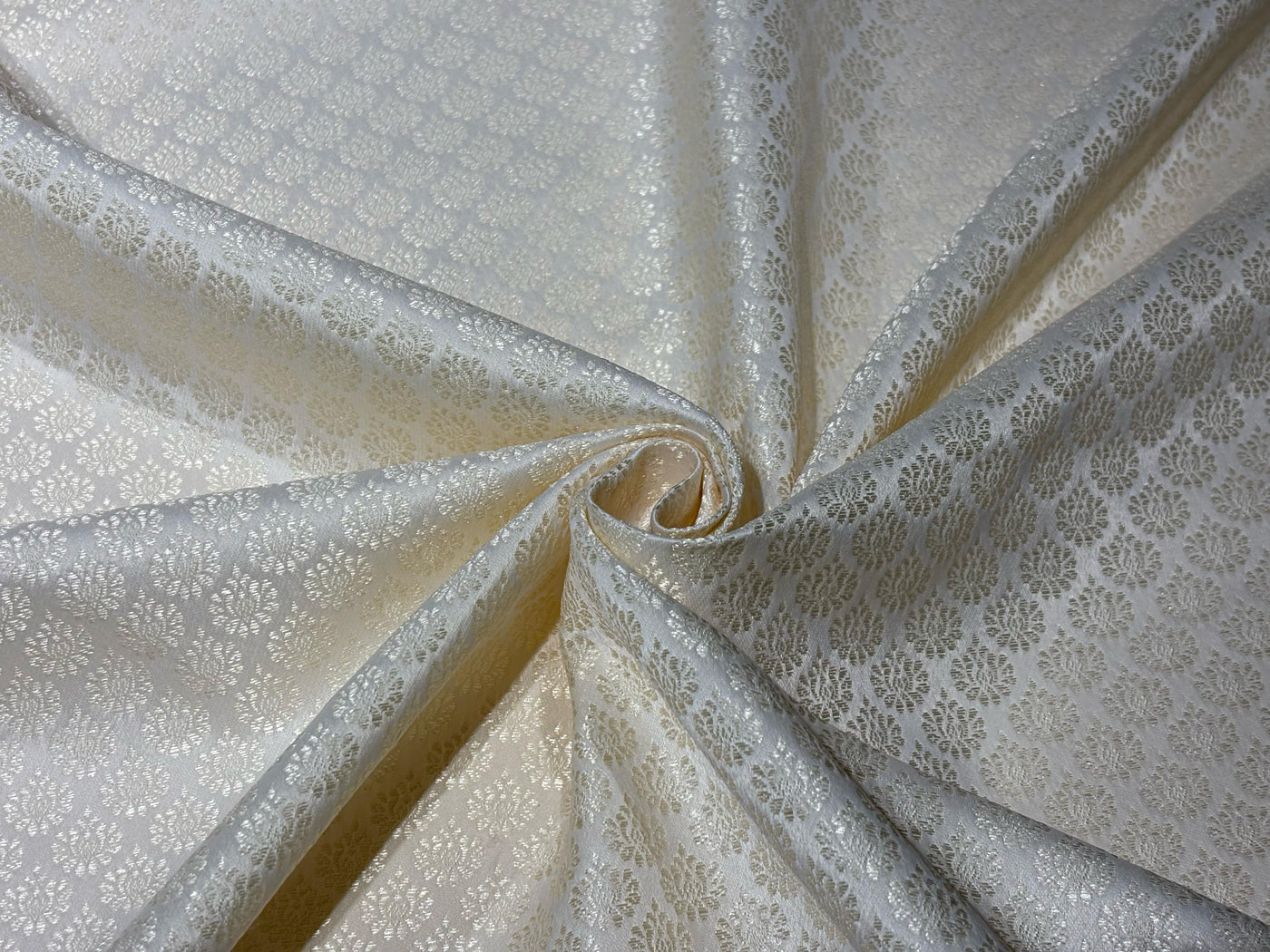 Silk Brocade fabric  jacquard IVORY TUSSK COLOR with self motif  56" BRO1009[1]
