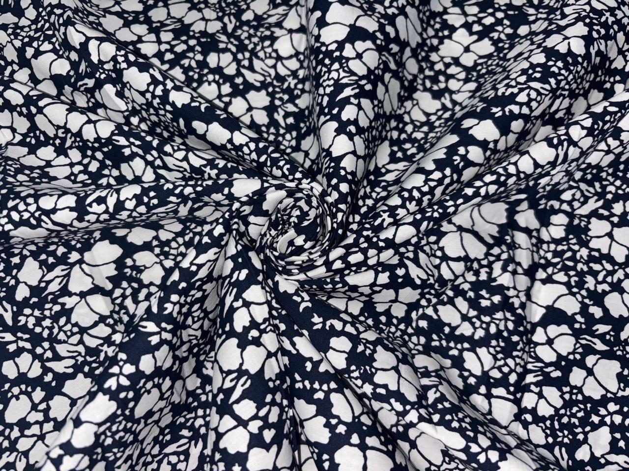 100%  Cotton Poplin NAVY AND WHITE  FLORAL PRINT [17094]