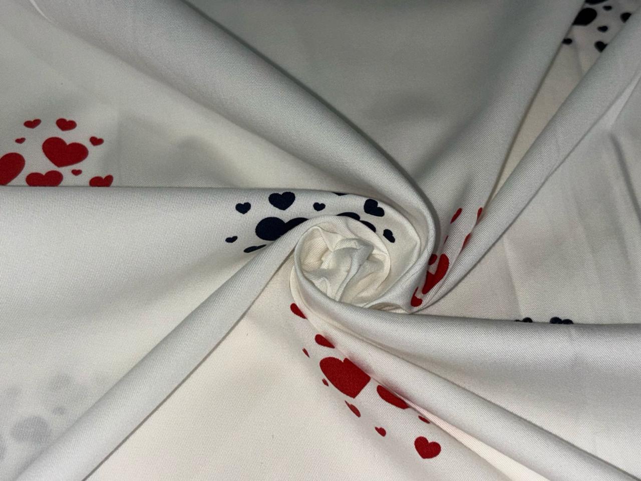100% Cotton Twill fabric with Love hearts red and black 58" wide [17209]
