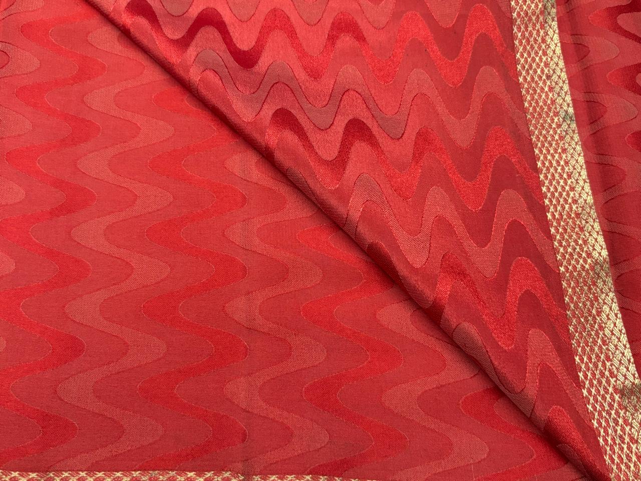 100% silk crepe 16 momme JACQUARD two tones available in 3 colors teal/navy , green/burgundy ,red/gold 44" wide [18369/70/71]