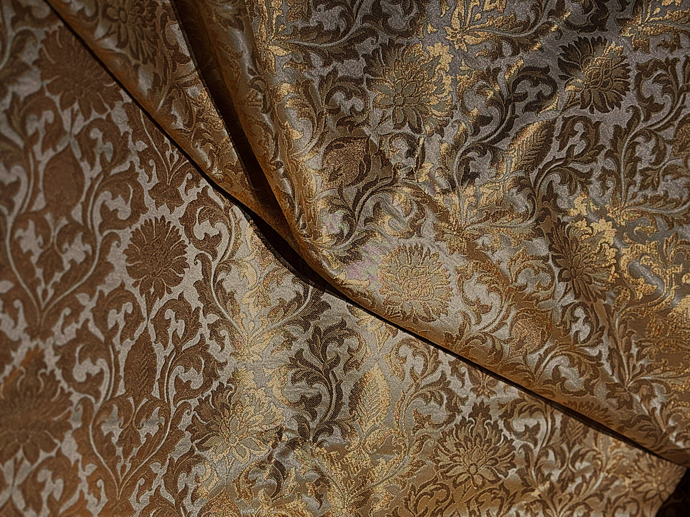 SILK Brocade  GOLD WITH Metallic GOLD JACQUARD fabric 44 inch wide BRO1017[2]