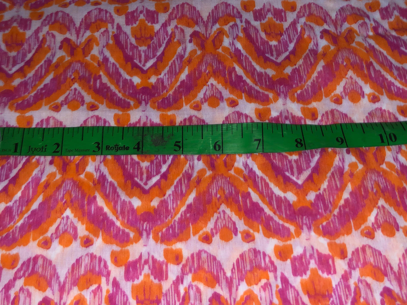 100% Cotton Poplin Print 44" wide waves of pink and orange [17278]