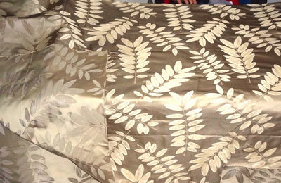 100% silk taffeta jacquard gold with leaf design 54" wide TAFJ24[1]