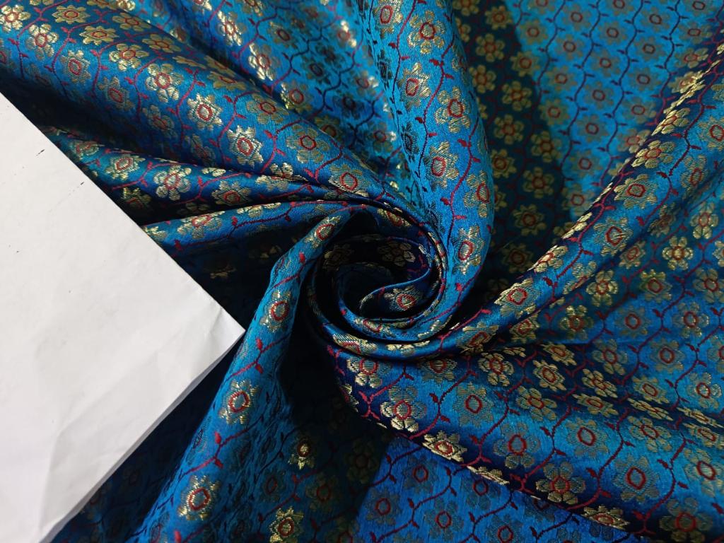Silk Brocade very pretty Blue,Red &amp; Metallic Gold colour 44" wide BRO127[6]
