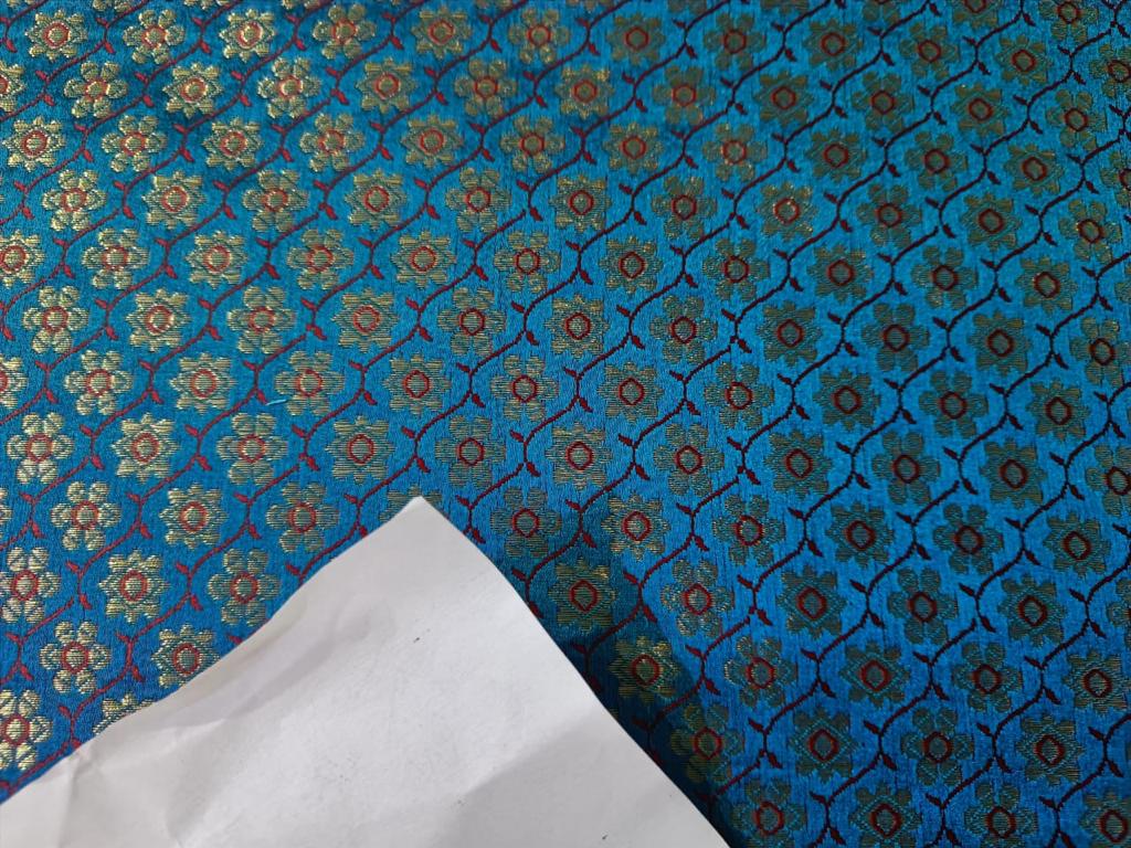 Silk Brocade very pretty Blue,Red &amp; Metallic Gold colour 44" wide BRO127[6]