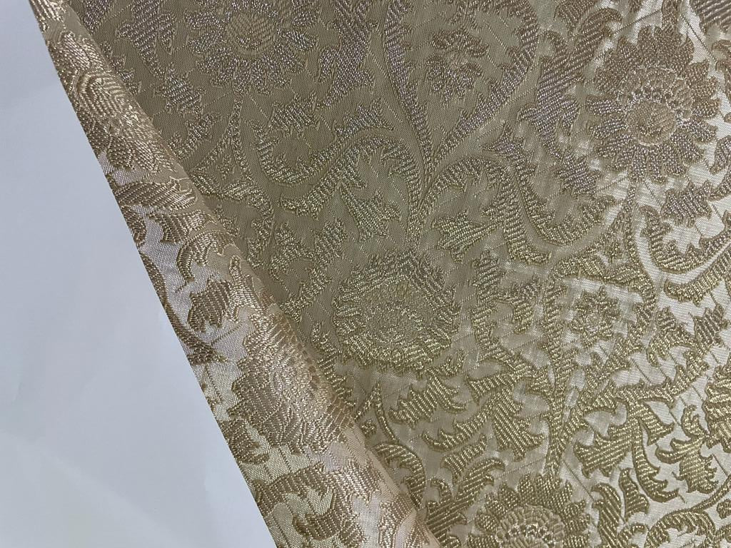 Spun Brocade Fabric Antique White & Metallic Gold colour 44" wide BRO301[3]
