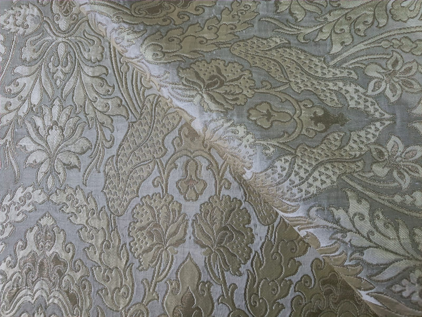 Silk Brocade Fabric Ivory,Metallic Gold & Golden Cream 36" wide BRO268[4]