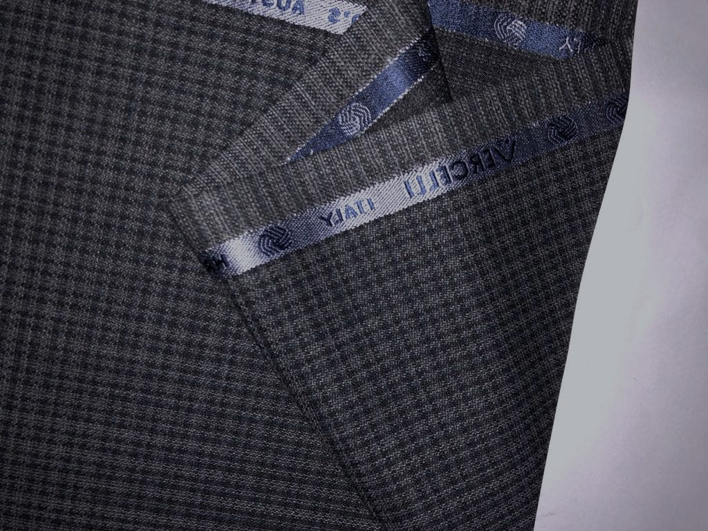 Suiting VERCELLI Super 130S Australian Merino Wool 58" wide BLACK AND GREY COLOR PLAIDS [15672]