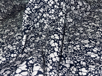 100%  Cotton Poplin NAVY AND WHITE  FLORAL PRINT [17094]