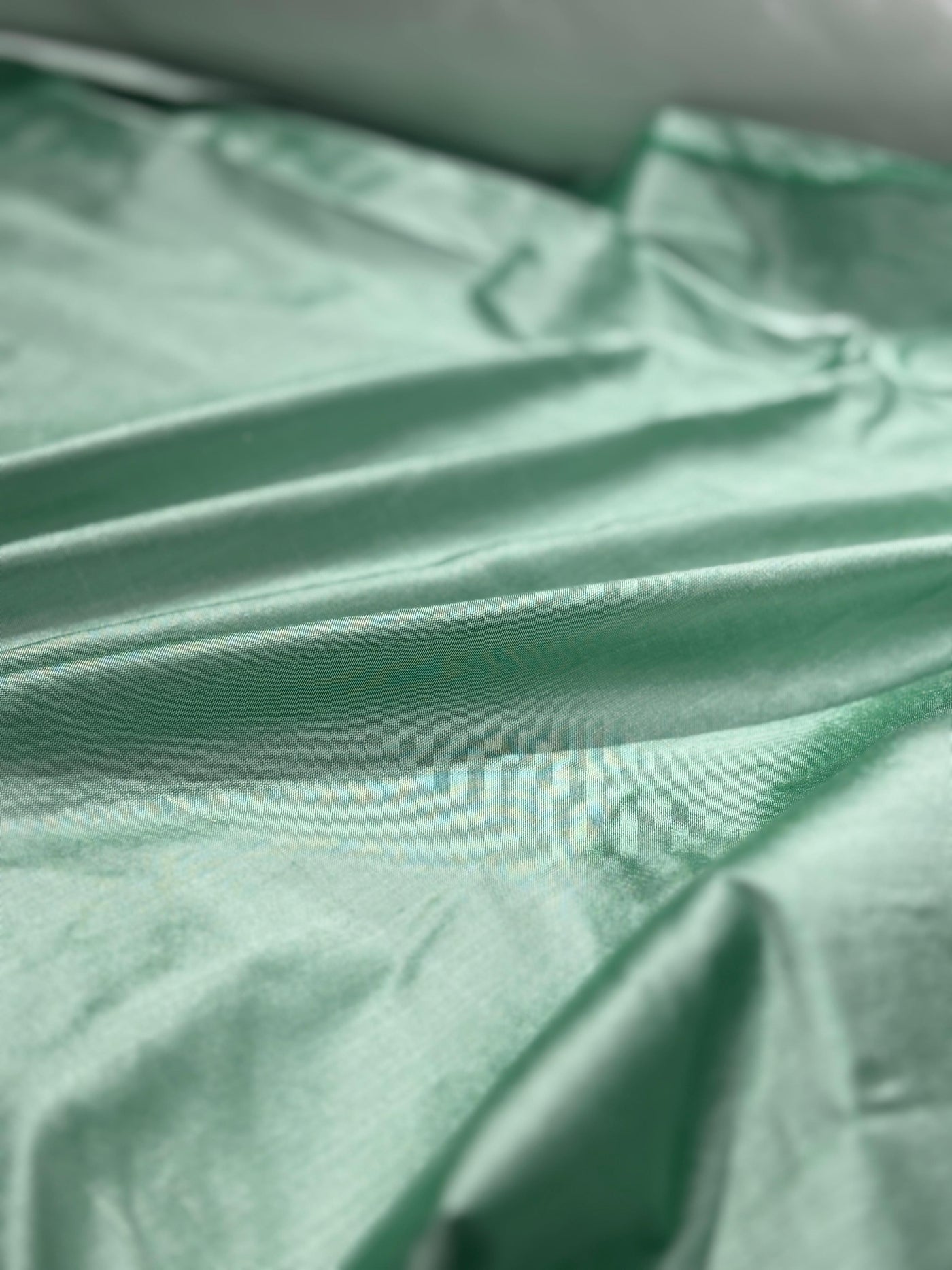 Silk Dupion fabric MINT color 54" wide DUP409[2]ROLL