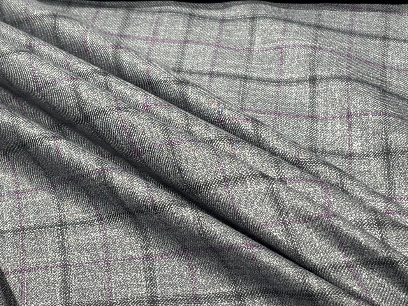 Suiting Huddersfield blend — 100% bamboo available in 2 colors Grey with a dash of purple and blue with mustard[17755/56]