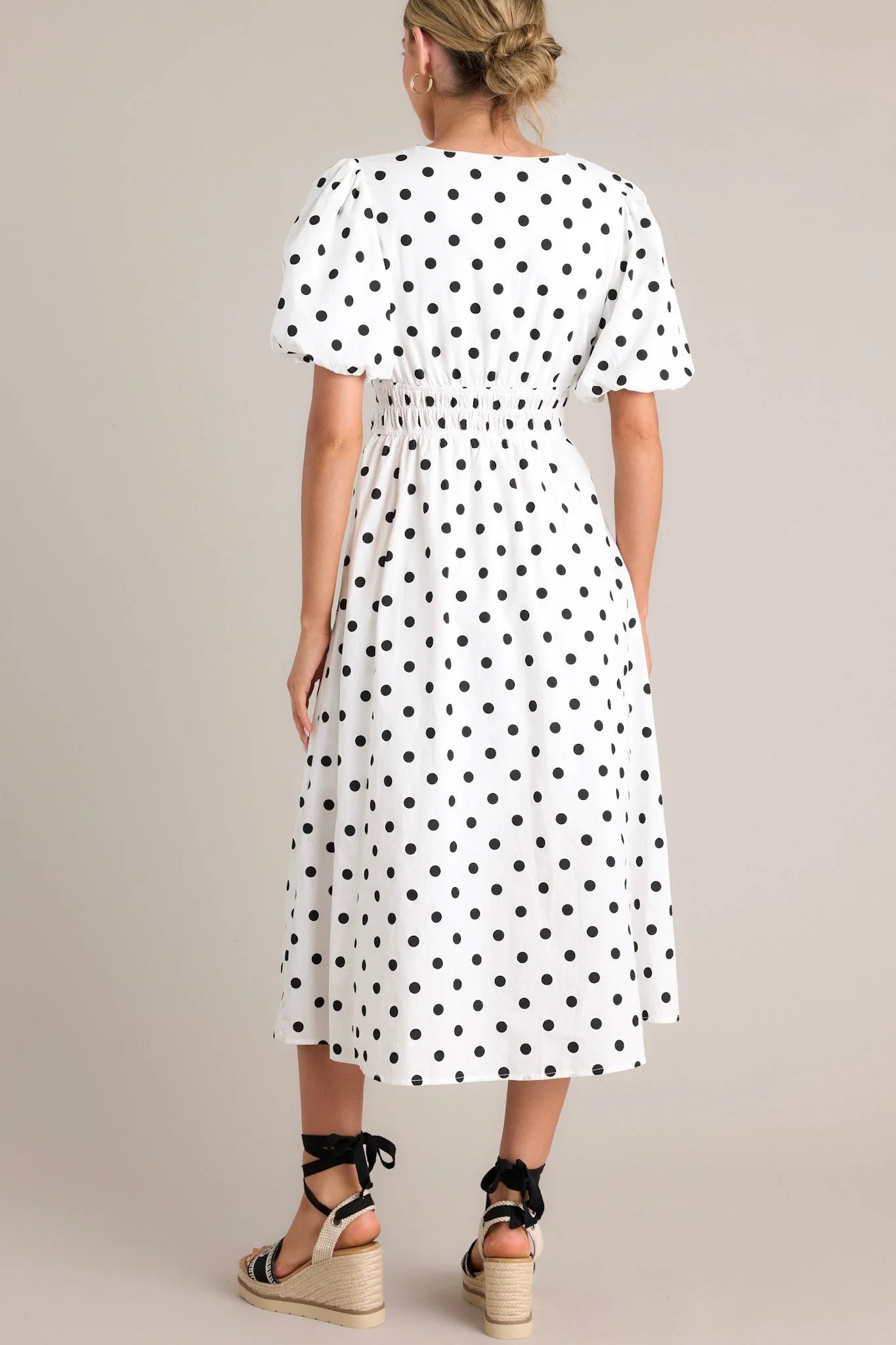 Polyester Georgette Print POLKA DOT available in black with white dots and white with black dots  44"[18258/59]