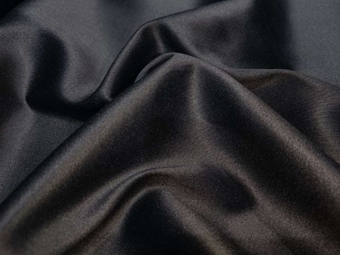 100% COTTON FABRIC [ DUBAI ]  HI QUALITY SPUN SHIRTING  58&quot; wide in two colors black and white