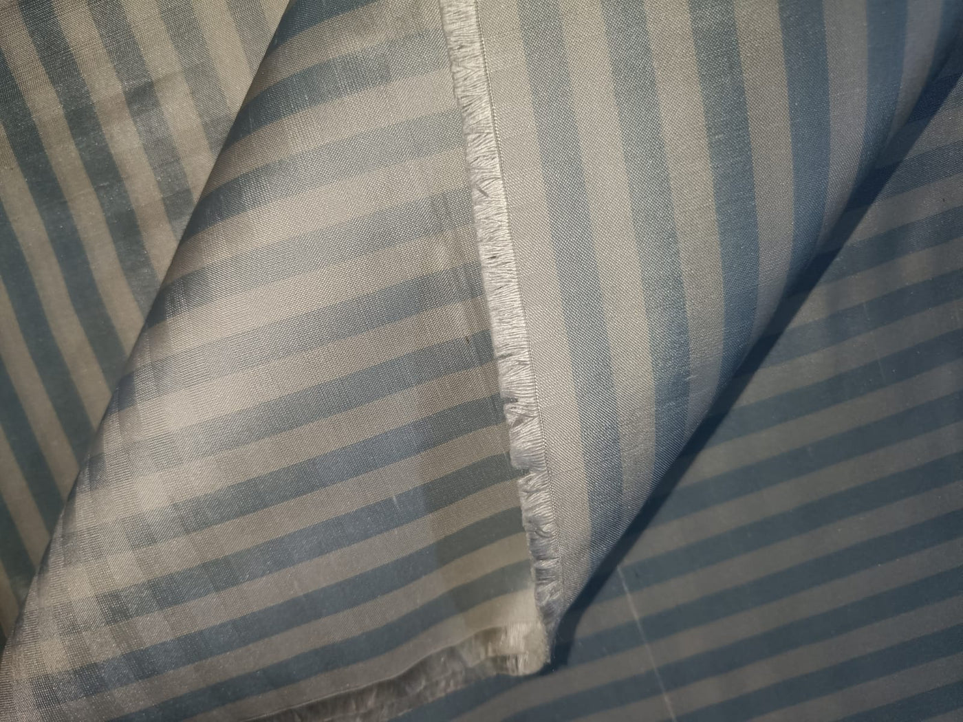 100% Pure Silk dupion Fabric blue and white color stripe 54" wide DUPS66[2]