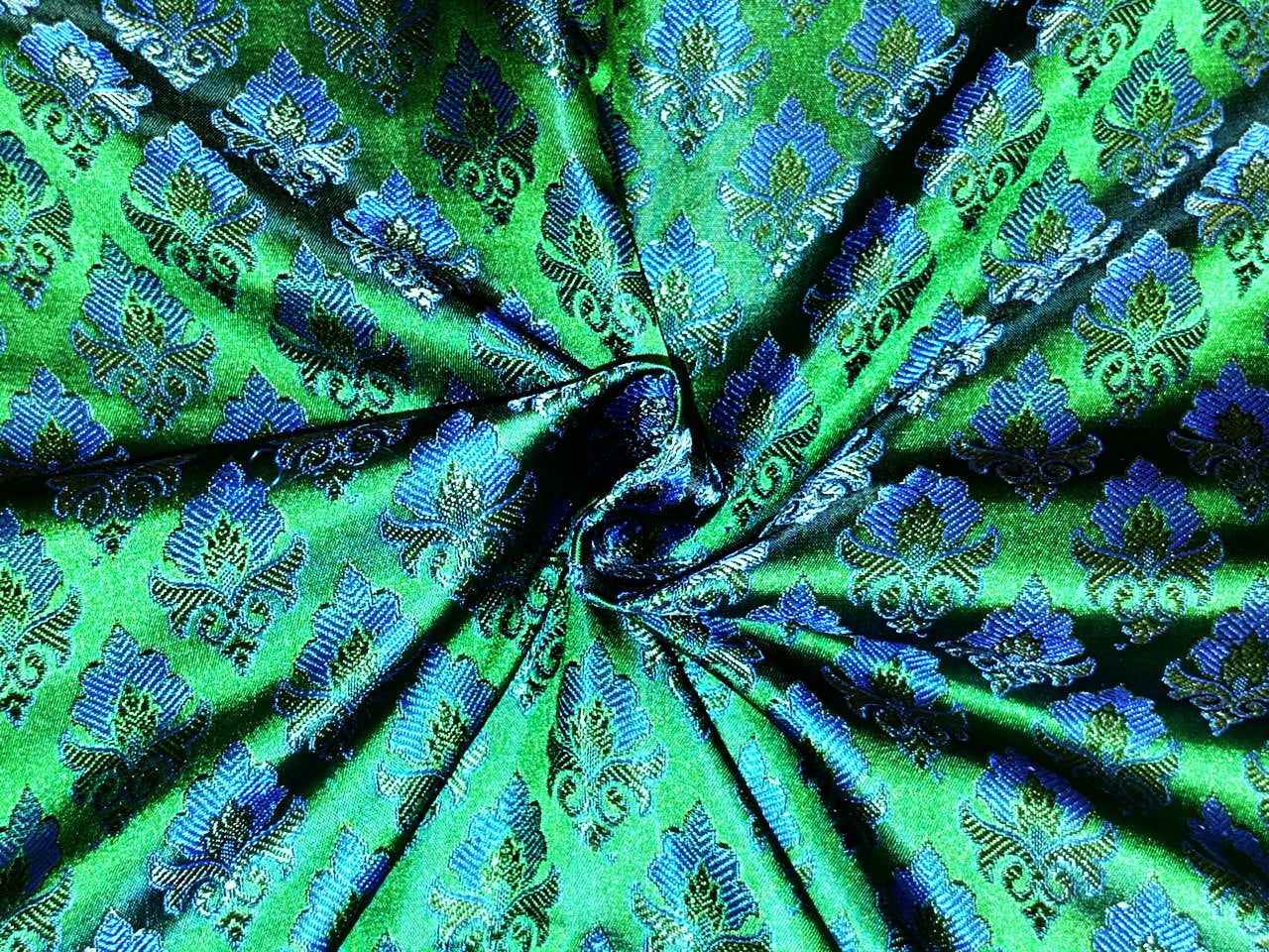 Silk Brocade fabric 44"jacquard green with beautiful blue and green motifs BRO1068[1]