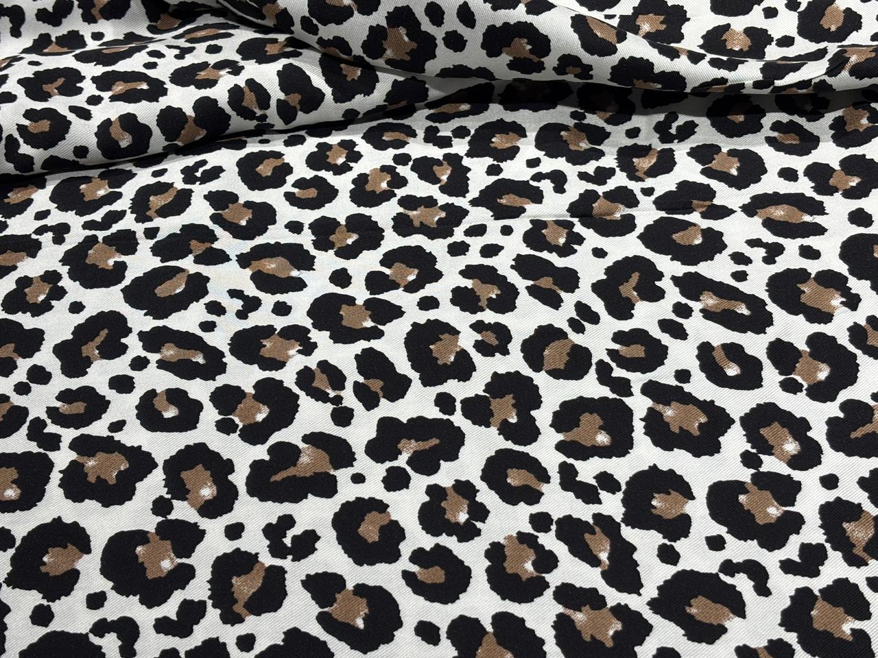 Viscose TWILL cheetah print 58" [18269]