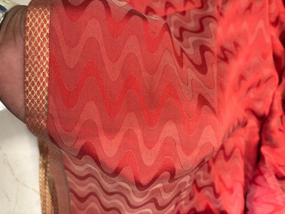 100% silk crepe 16 momme JACQUARD two tones available in 3 colors teal/navy , green/burgundy ,red/gold 44" wide [18369/70/71]