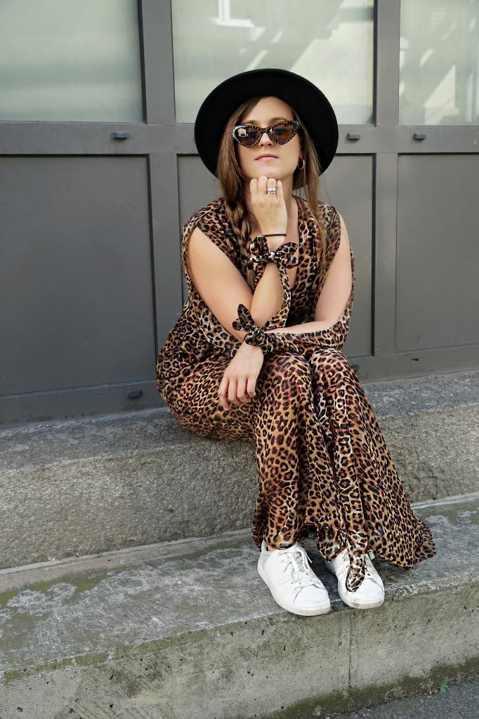 Digital print japan satin 44&quot; wide B2#41