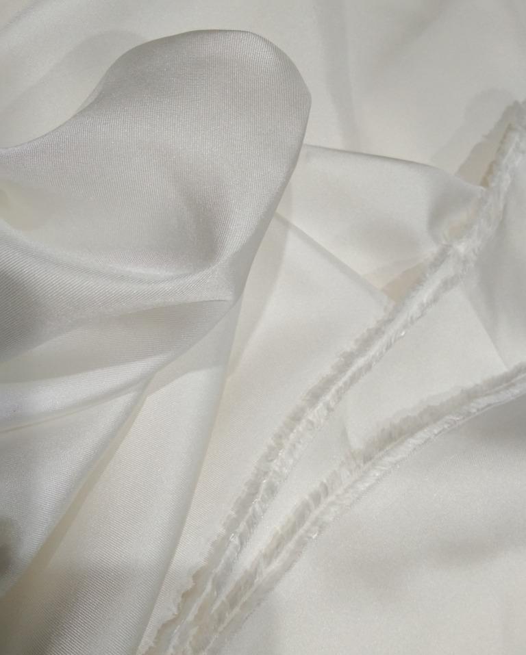 100% Silk Twill 60 grams 44&quot; wide Fabric.