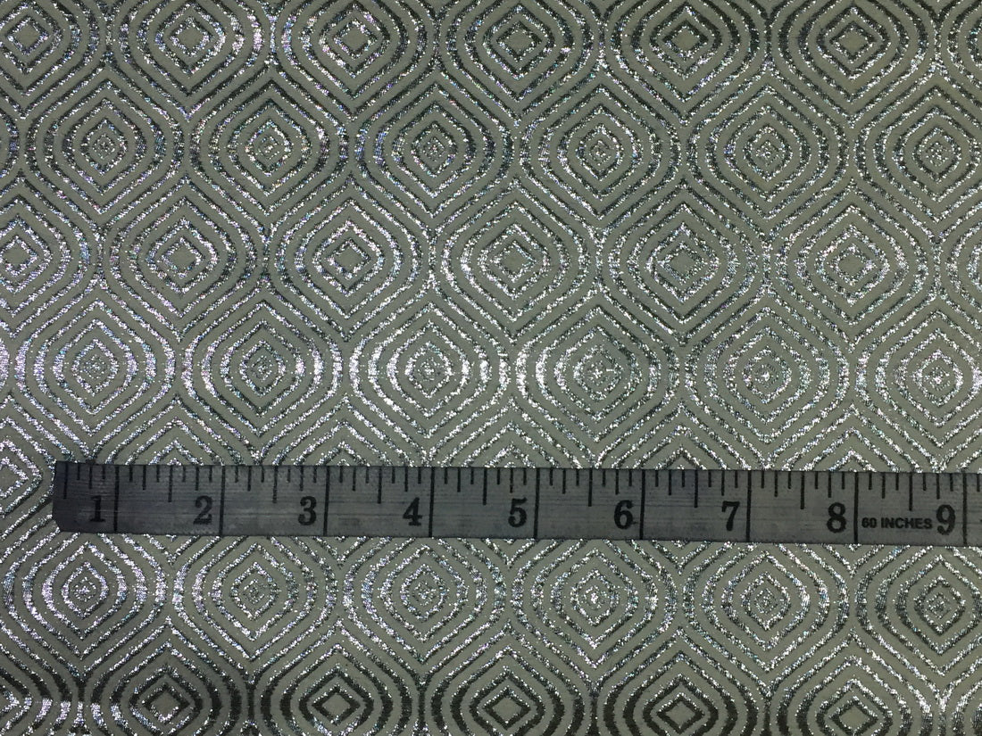 Brocade fabric Ivory &amp; Metallic Silver Color 44" wide BRO257[5]