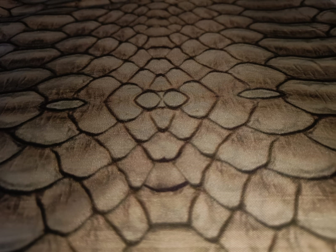 100% silk twill printed fabric- 44" wide snake skin [12899]