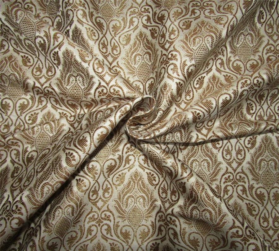 Brocade jacquard ivory x metallic dull gold 44" wide BRO667[1]