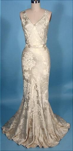 Silk Brocade~Width 44&quot; Ivory colour Paisley