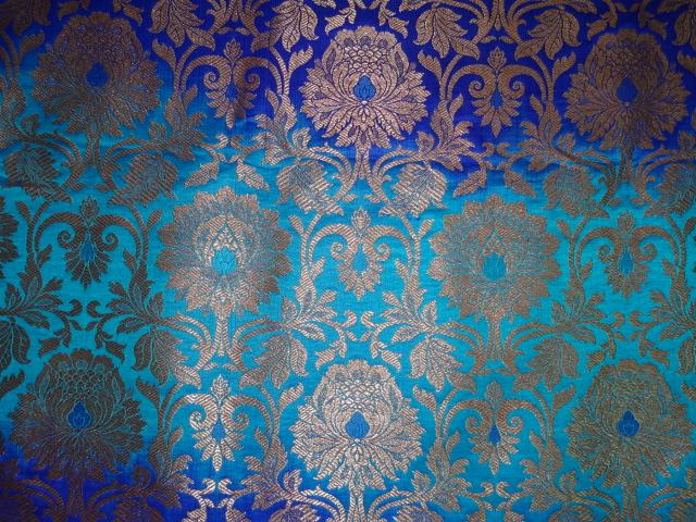 BROCADE FABRIC SHADED ROYAL BLUE X BLUE WITH METALLIC GOLD