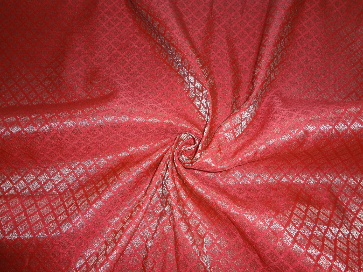 Brocade Fabric Red x mettalic Gold Color 44&quot