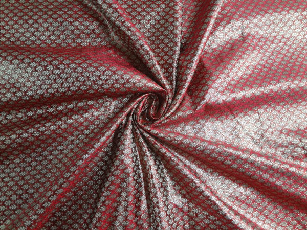 BROCADE FABRIC BLOOD RED X METALLIC GOLD 44&quot;CUT PCS 2.65 YRD