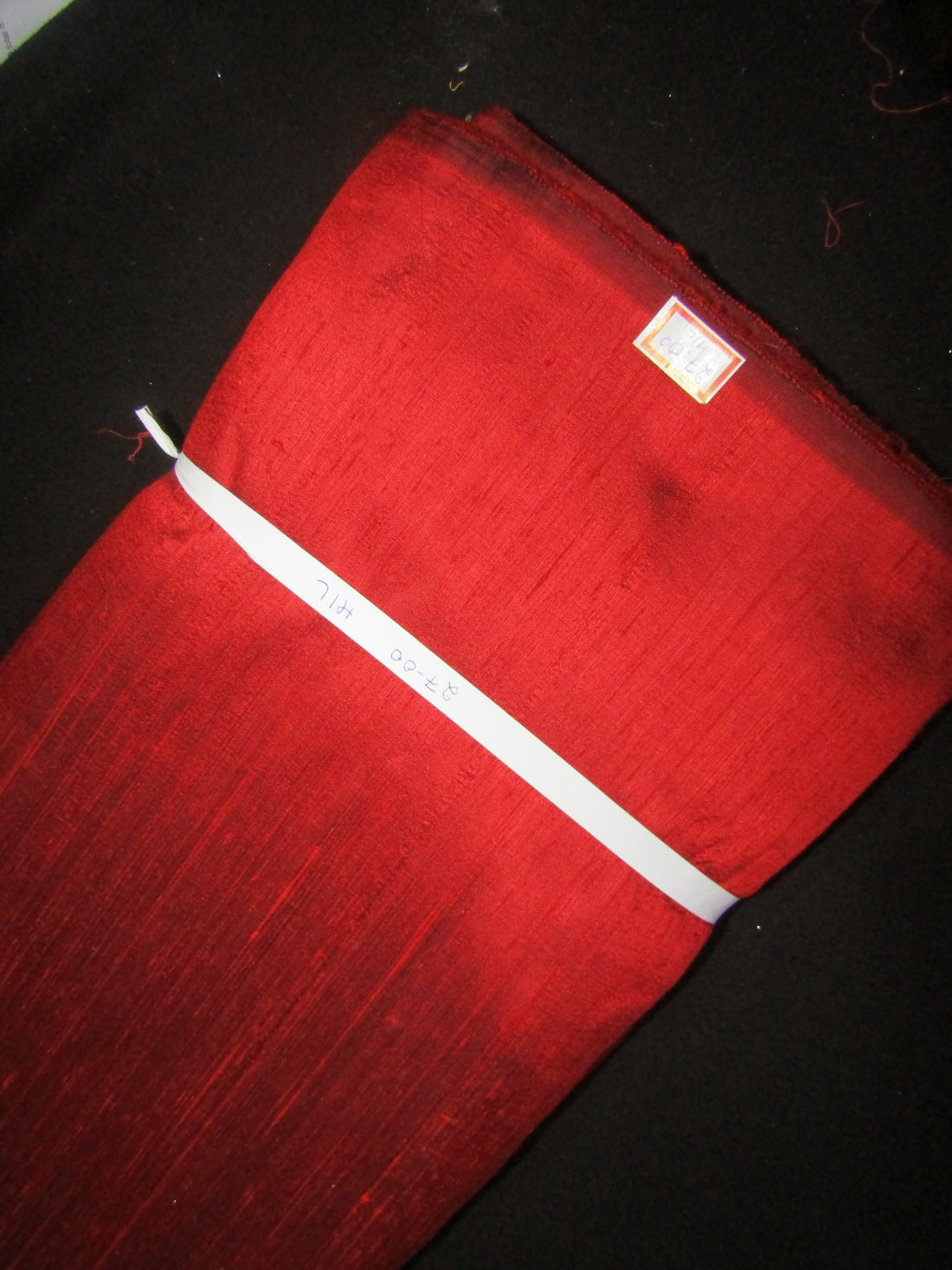 100% pure silk dupion fabric RED X BLACK colour 54&quot; wide with slubs MM33[1]