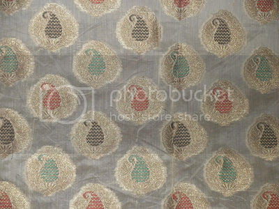 spun Broacde Fabric Cream & Metallic Gold colour 44" wide BRO205[1]