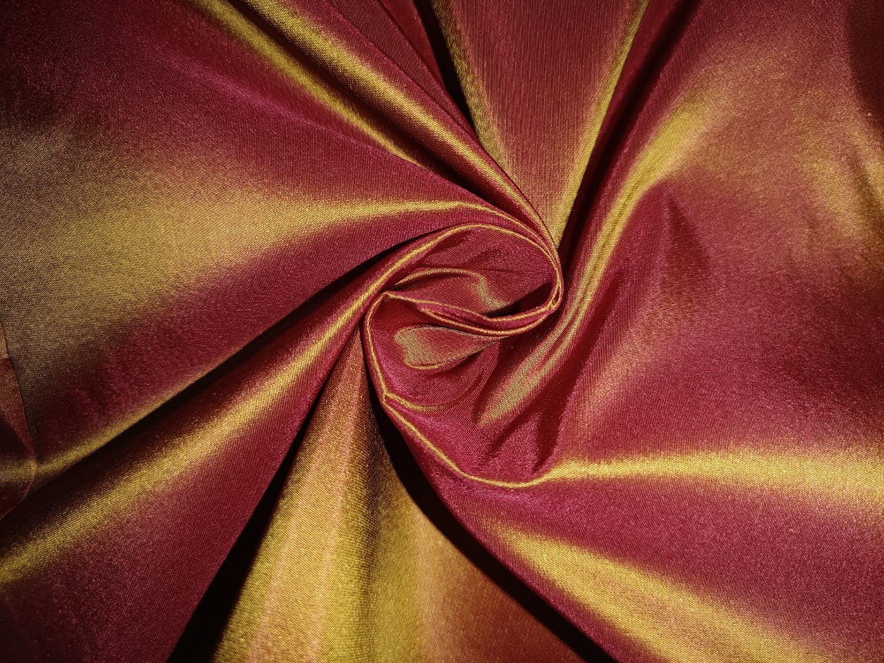 100% Silk Taffeta fabric Rust x Gold  Color 54" wide TAF206[2]